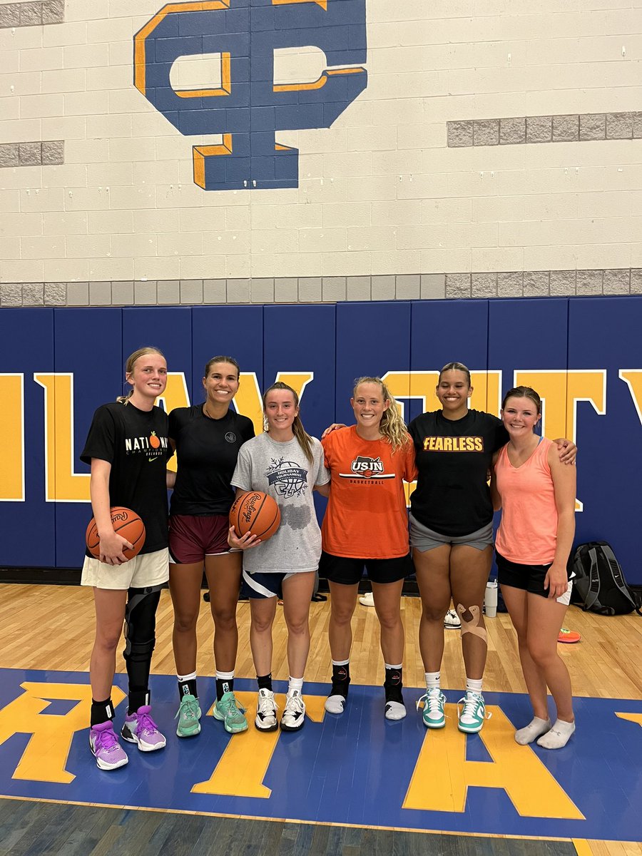 Iron sharpens iron.
Last open gym of the summer, thank you to everyone who came out !