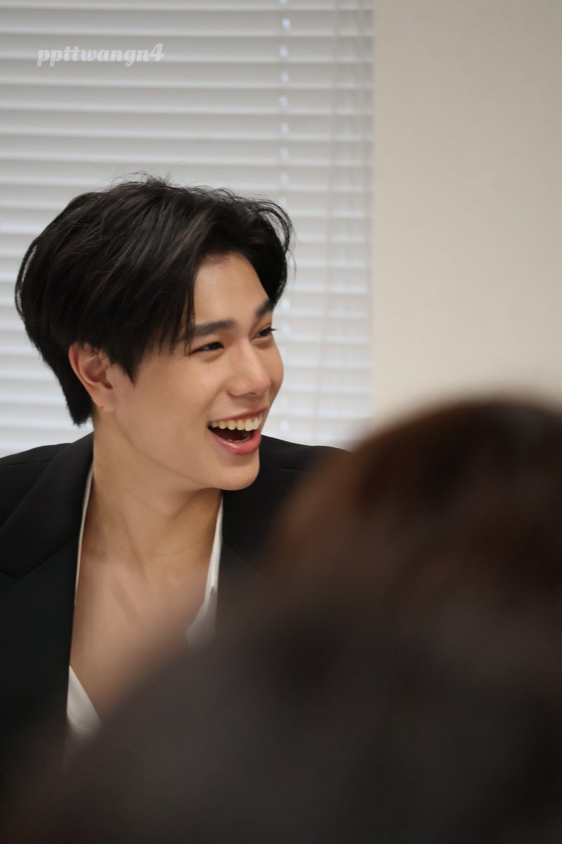 ppttwangn4's tweet photo. So Beautiful😭😭

 #phuwintang 
 #GMMTVMUSICONxTOKYO https://t.co/MHAngBUFRn