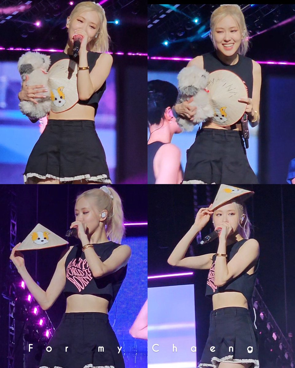 formychaeng's tweet photo. I’m the luckiest person on earth when Rosie took my hat 🌍 I’ll love you for the rest of my life babyyyyy 😭😭

ROSÉ LIGHTS UP HANOI 
#ROSÉ #BORNPINKinHANOI https://t.co/IwvdqW1GPv