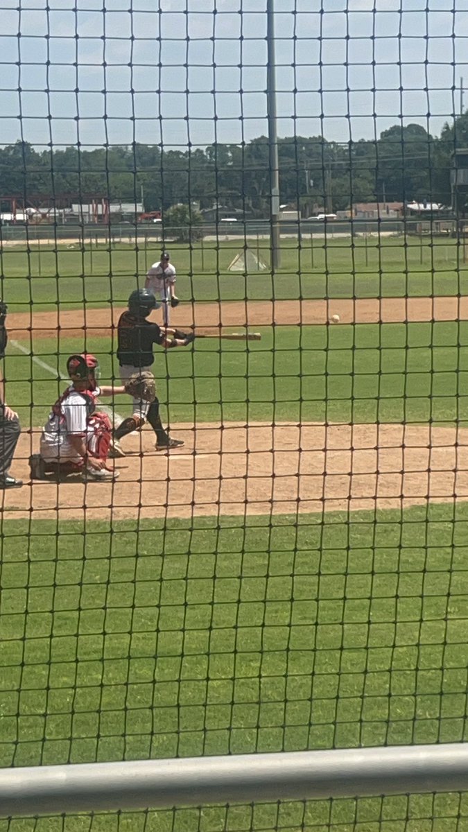 CarsonM20894412's tweet photo. End of 2023 baseball season. 
AB-83
AVG.410
OBP.524
OPS 1.054
SLG.530
1B-27
2B-4
3B-3
@WKU_Baseball 
@EKUBaseball 
@waketechbsb 
@MidwayUBaseball https://t.co/zwxBFl5BvD