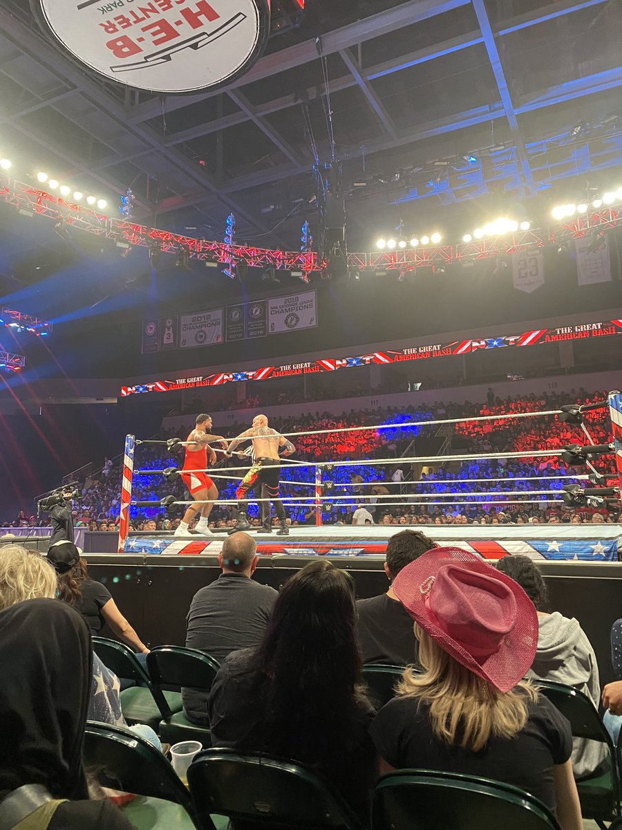 Dunno how much is making it to the broadcast but the crowd is HEAVILY pro Baron Corbin. They know all about Gable and ain’t nobody rockin with him here. #GreatAmericanBash