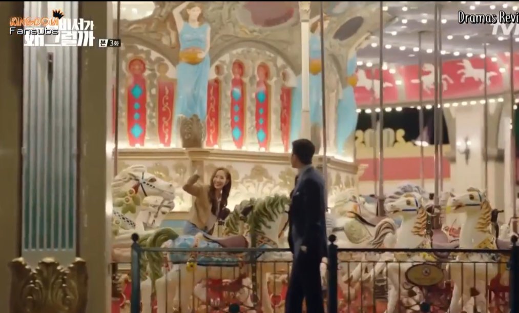 drikakrebs's tweet photo. #CEOLee andou em #whatswrongwithsecretarykim para que #Goowon pudesse correr em #KingTheLand https://t.co/xOcTInNexN