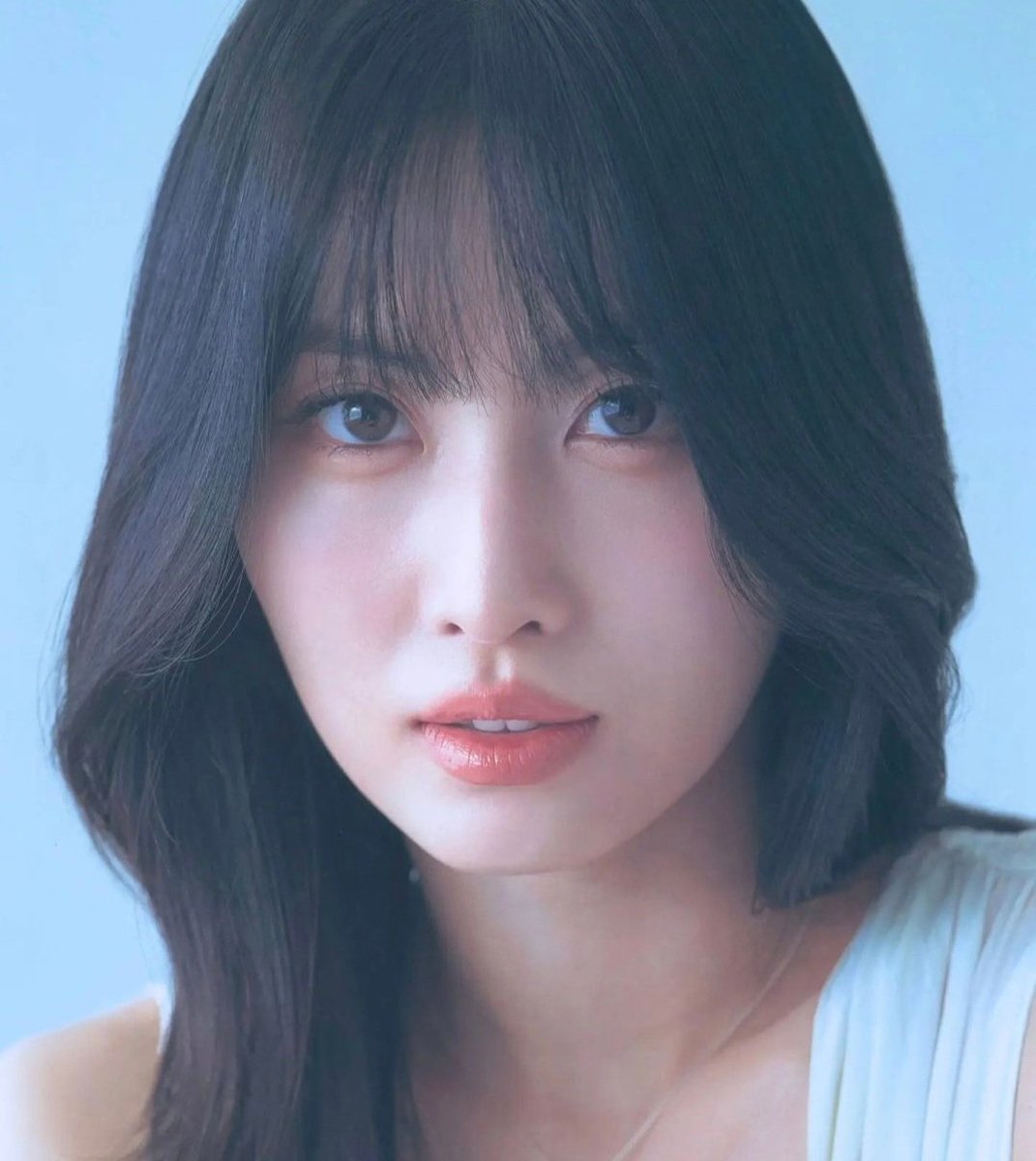 molekabis's tweet photo. MOMO 🔥💗
#TWICE #MISAMO #MINA #MOMO #SANA #SWITCHMagazine https://t.co/1mNV02lfLf