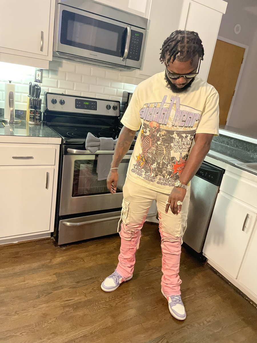 za_pakkzay4's tweet photo. hate when business get personal pay da standard fee🤌🏾💲. https://t.co/SEmYMxXHMZ
