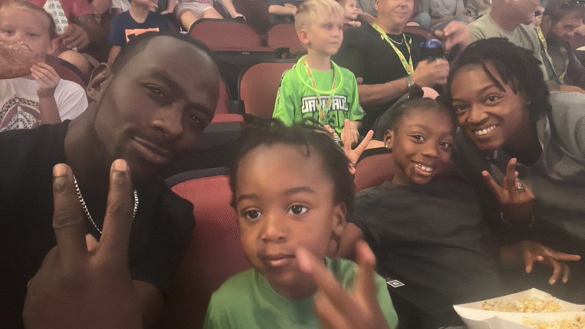 FreddyHigh's tweet photo. #HotWheelsMonsterTruckLive https://t.co/8WxKps7Spw