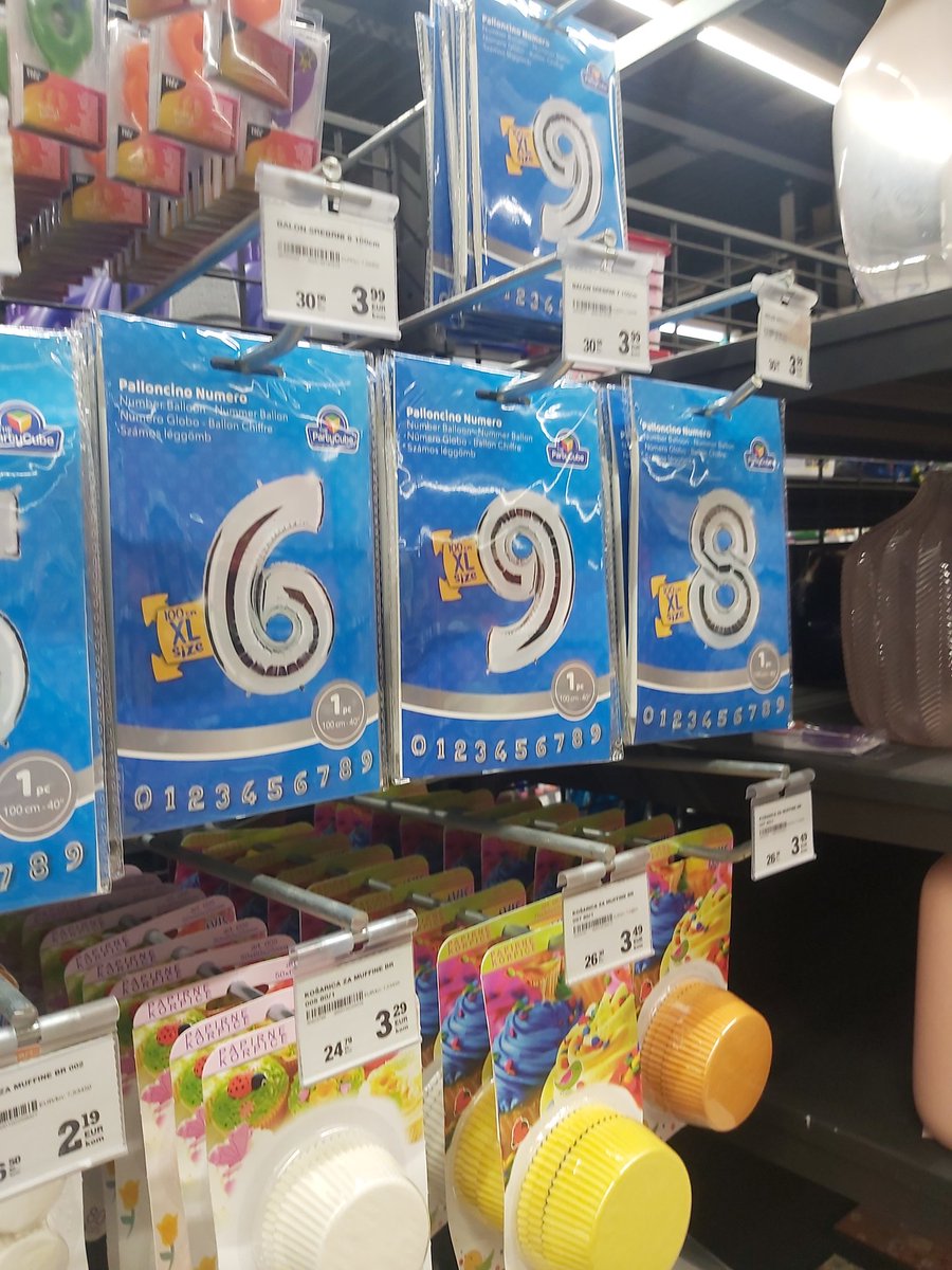 DanKanson's tweet photo. I am healing the world one party section of the supermarket at a time https://t.co/Q3KP72EpGl
