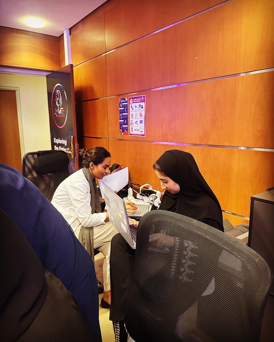 au_dimensions's tweet photo. Summer 2023 XR Bootcamp🎮 Brainstorming, prototyping 💡✍️📒
@Alfaisaluniv #saudi_esports https://t.co/h4mIXZLUUe