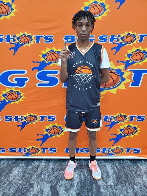 BigShotsGlobal's tweet photo. #BIGSHOTS #SpookyNookFinale  

16U

Strong Island Hoops 54
#21 Nikai Pierson 18pts

Delaware Swarm 33
Edric Poquita 11pts https://t.co/BP8SXtvYV0