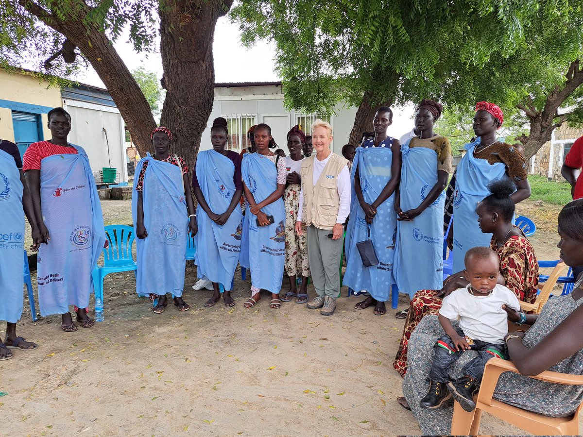 aachalchand's tweet photo. Delighted to have @WFP #ExecutiveDirector @WFPChief  in #SouthSudan. She visited the #BorHospital nutrition site in #Jonglei state and spoke to mothers affected by #conflict and #climatechange. https://t.co/slSIhy4GPp