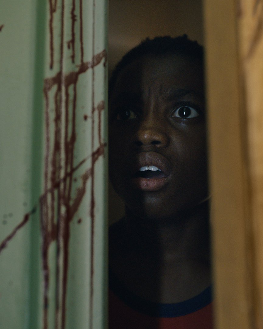amctv_pt's tweet photo. Conselho de amigo: tem sempre cuidado com o que está atrás da porta. 😬
🎥 E assiste a “Candyman” esta noite às 22h10, no AMC.
#AMCHits #filmes https://t.co/kqrzm0nxAk