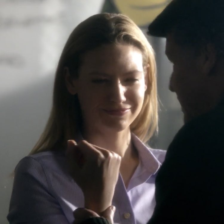 best of olivia dunham (@bestofdunham) on Twitter photo 