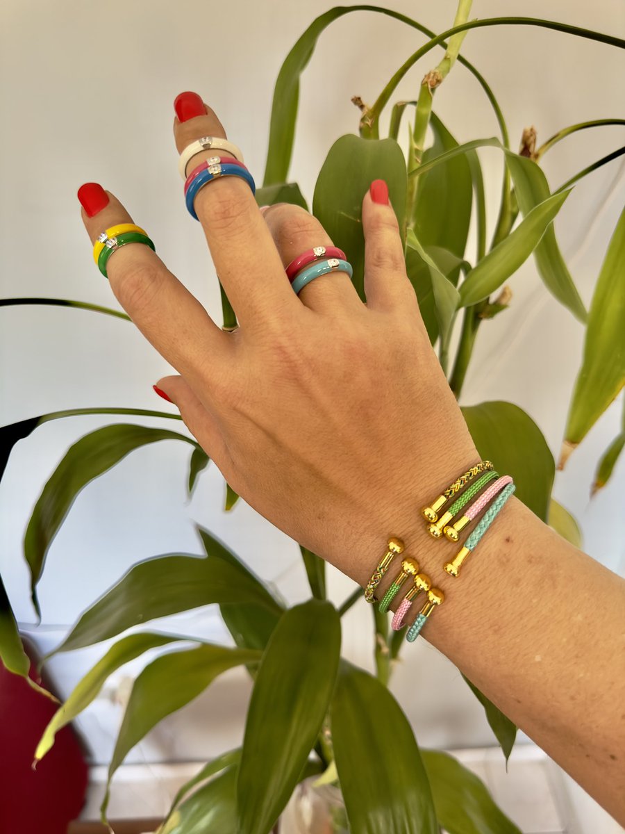 BertaCarolina's tweet photo. Encuentra estas y otras pulseras , accesorios en tendencia en @bertacortinastore IG https://t.co/V4Bz6w9si7