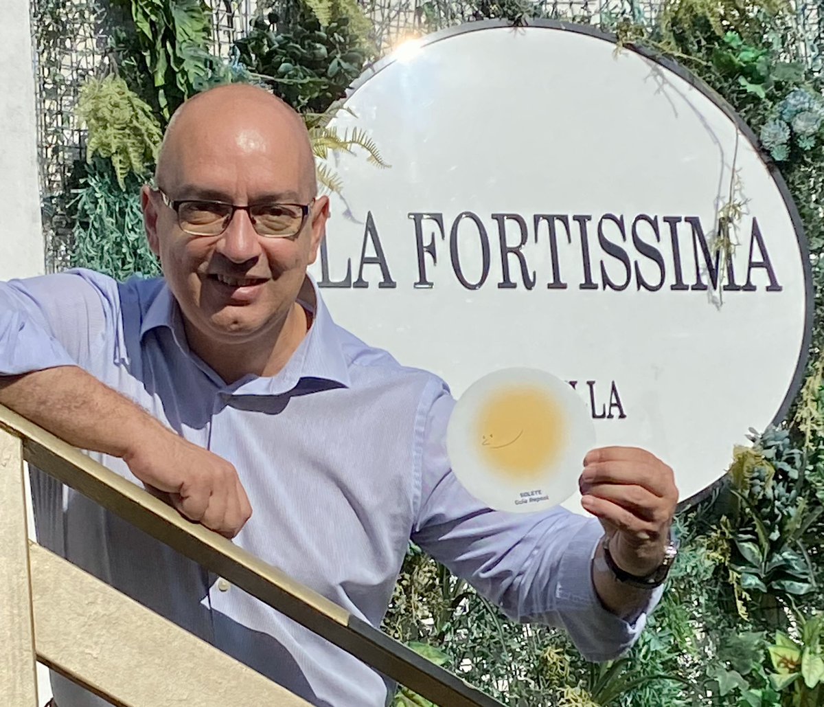 monterogrove's tweet photo. 🌝 ¡MISIÓN CUMPLIDA!

La prestigiosa @GuiaRepsol concede un Solete a @lafortissima de @grupodraimundo 

Enormemente orgulloso por este reconocimiento y abrumado por las muestras de cariño que estoy recibiendo estos días y la repercusión que está teniendo.

De corazón, gracias. https://t.co/mfFoCUqbsS