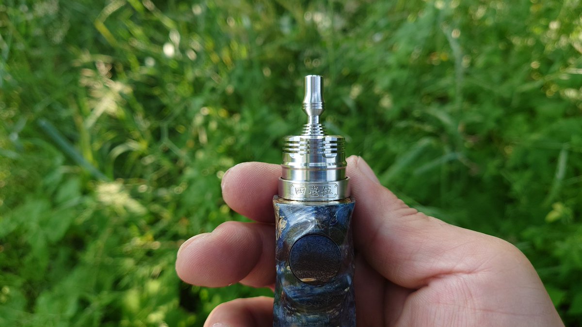 CebrjowHwScHCkj's tweet photo. 皆さん、おはよっチェ😆👍今週も宜しくご安全に🙇💦#LKC Aether Stab Custom + #415RDA ZERO零 😋💦 #VAPE #vape好きな人と繋がりたい #VAPE好きと繋がりたい #VAPE初心者 #LowkeyCustoms #iamlowkeycustoms #LovePinoyVapingGears #stabwood https://t.co/p8kk20NkOp