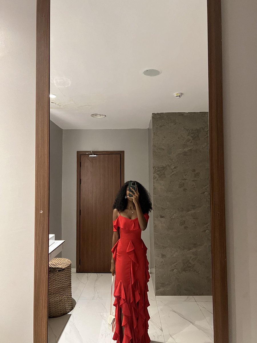 TellItToSteph's tweet image. Me in red 🛑&amp;gt;&amp;gt;&amp;gt;&amp;gt;