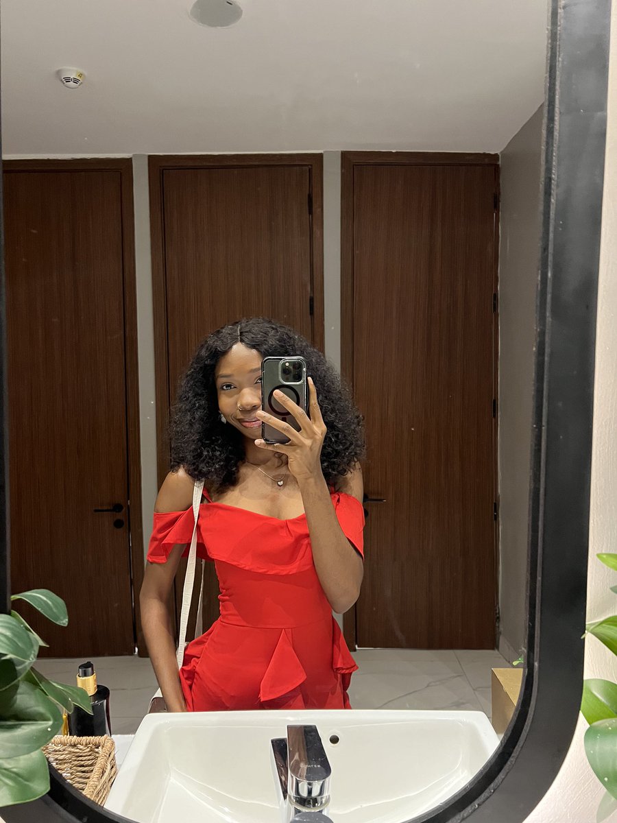 TellItToSteph's tweet image. Me in red 🛑&amp;gt;&amp;gt;&amp;gt;&amp;gt;