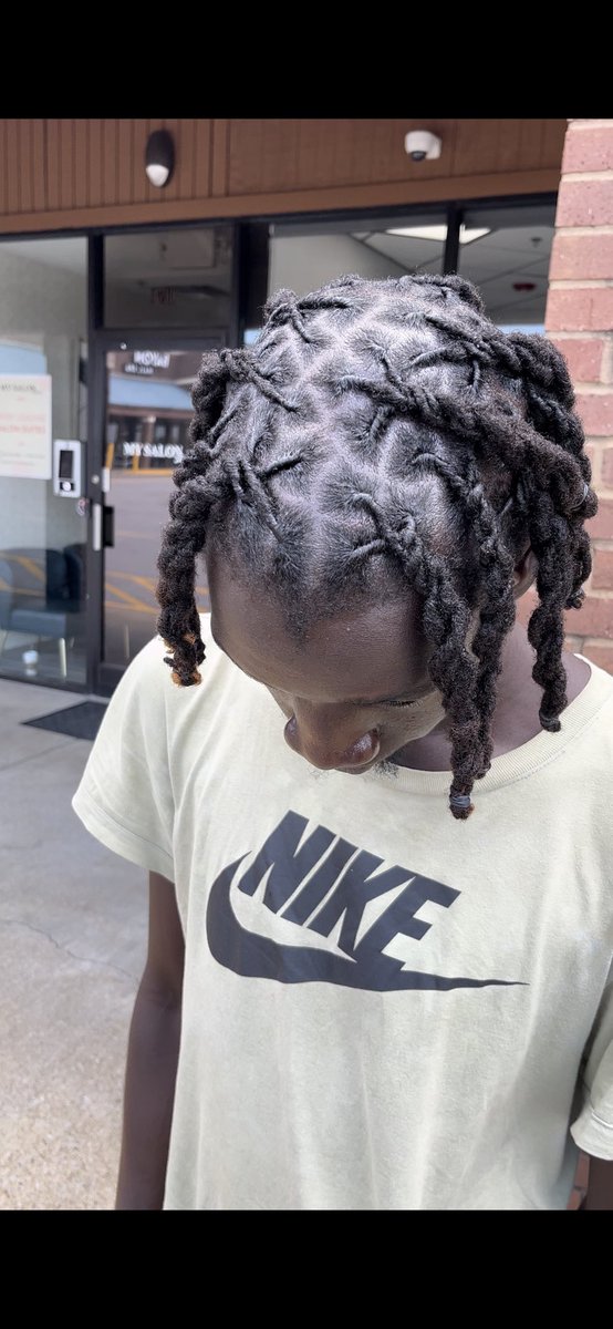 Wazia_'s tweet photo. 🌍 Wazia’s World of Locs 🌍
- Tap In
#NashvilleLoctician https://t.co/eir1XAiIoS