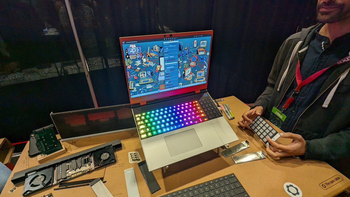 I've finally seen the new Framework 16 laptop in person at #LTX2023!

I can't wait to test it out in future, they're doing interesting things no one else is.