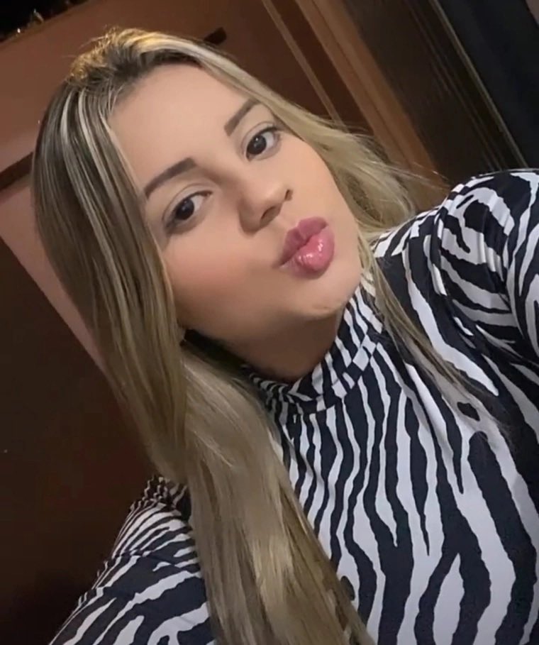 BGlutzmangirlie's tweet image. #sexygirl #cutie #newtop 
 Check out my new top ;)