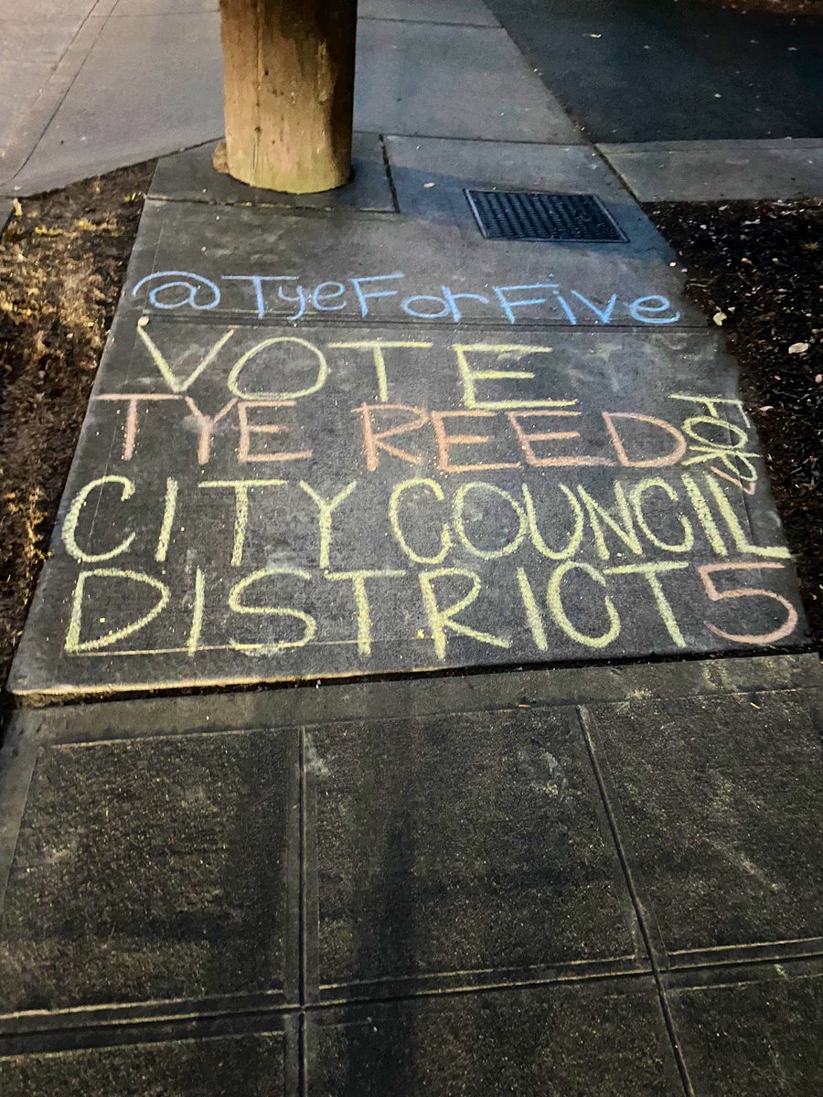 TyeForFive's tweet photo. Have you spotted her in your D5 neighborhood? 👀
#TyeTakeover #TyeForFive https://t.co/7Nl3PVPutb