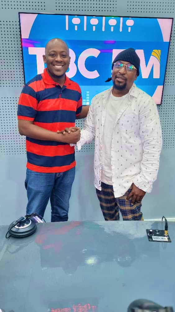 Mbdoggmaster's tweet photo. ILIKUWA WAKATI MZURI @TaifaTbc kwenye #Nipetano
Nikiwa na #kharidGangana
My new song #Sawasawa ft HAMISA MOBETTO OUT NOW on major digital platforms.
DOWNLOAD &STREAMING
LINK ON BIO.
AUDIO PRODUCER @man_water
#ReturnOFtheMaster https://t.co/t675Z5WdXa