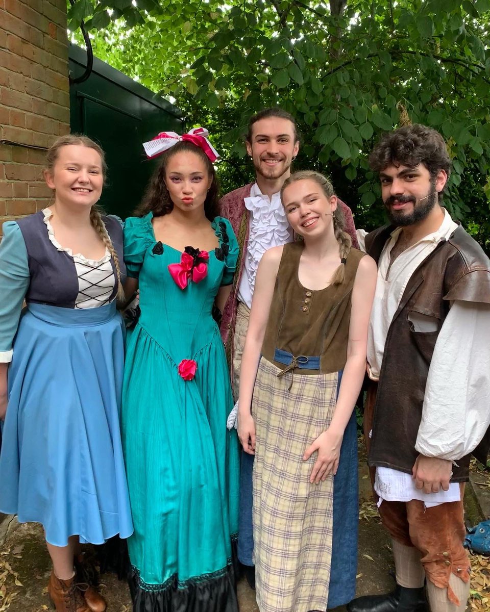 Helena Neil-Smith tweet media