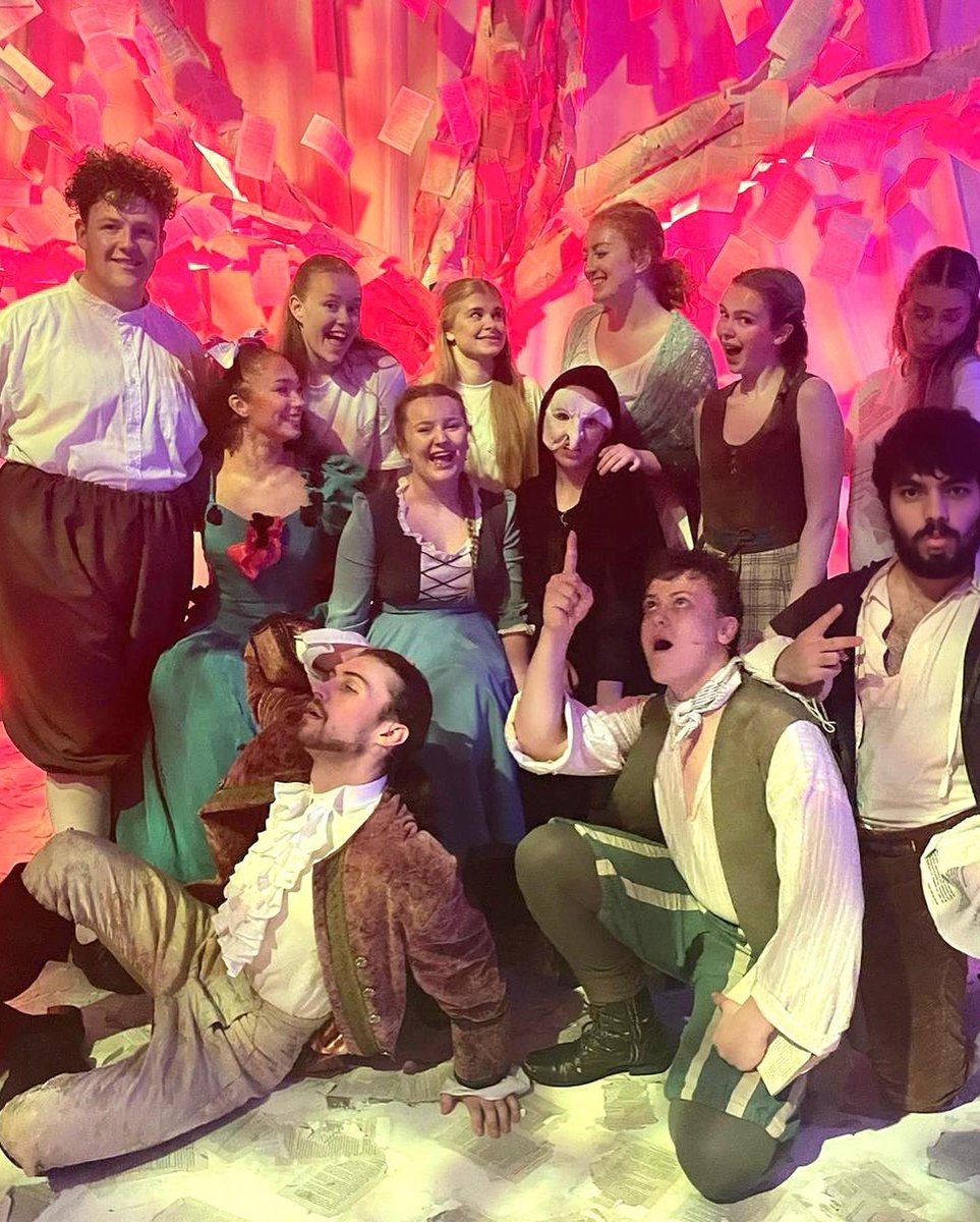 Helena Neil-Smith tweet media