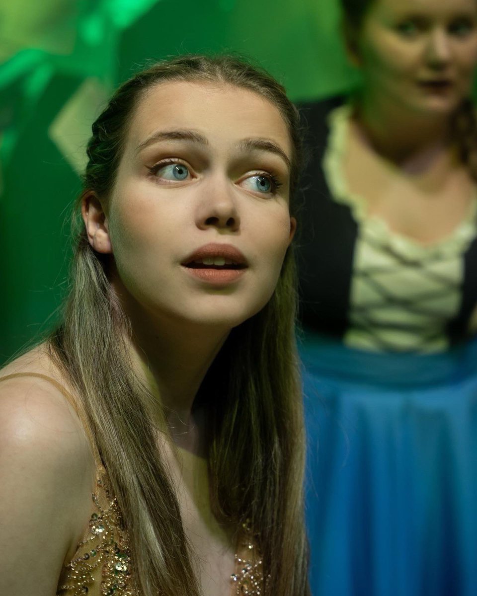 Helena Neil-Smith tweet media