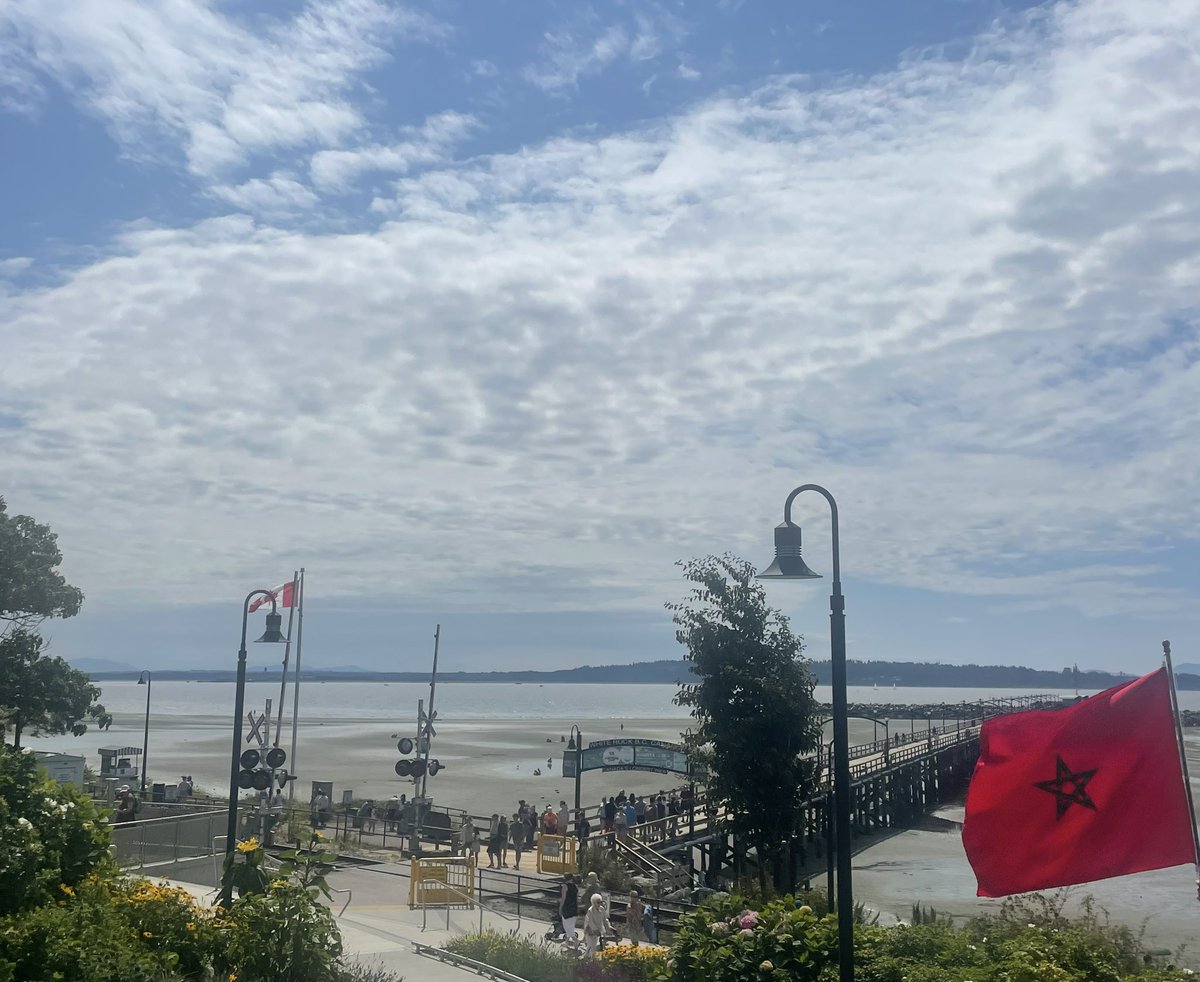 morocco_bc's tweet photo. July 30, 2023 White Rock, British Columbia
Celebrating Morocco's Throne Day near
Canada's longest pier.
#morocco #canada #britishcolumbia #pier
#whiterockpier #canadaslongestpier
#moroccoinbc #consulcorps #honoraryconsul
#whiterock #kingmohammedvi #ThroneDay #thronedaymorocco https://t.co/TYbAVXtVLo