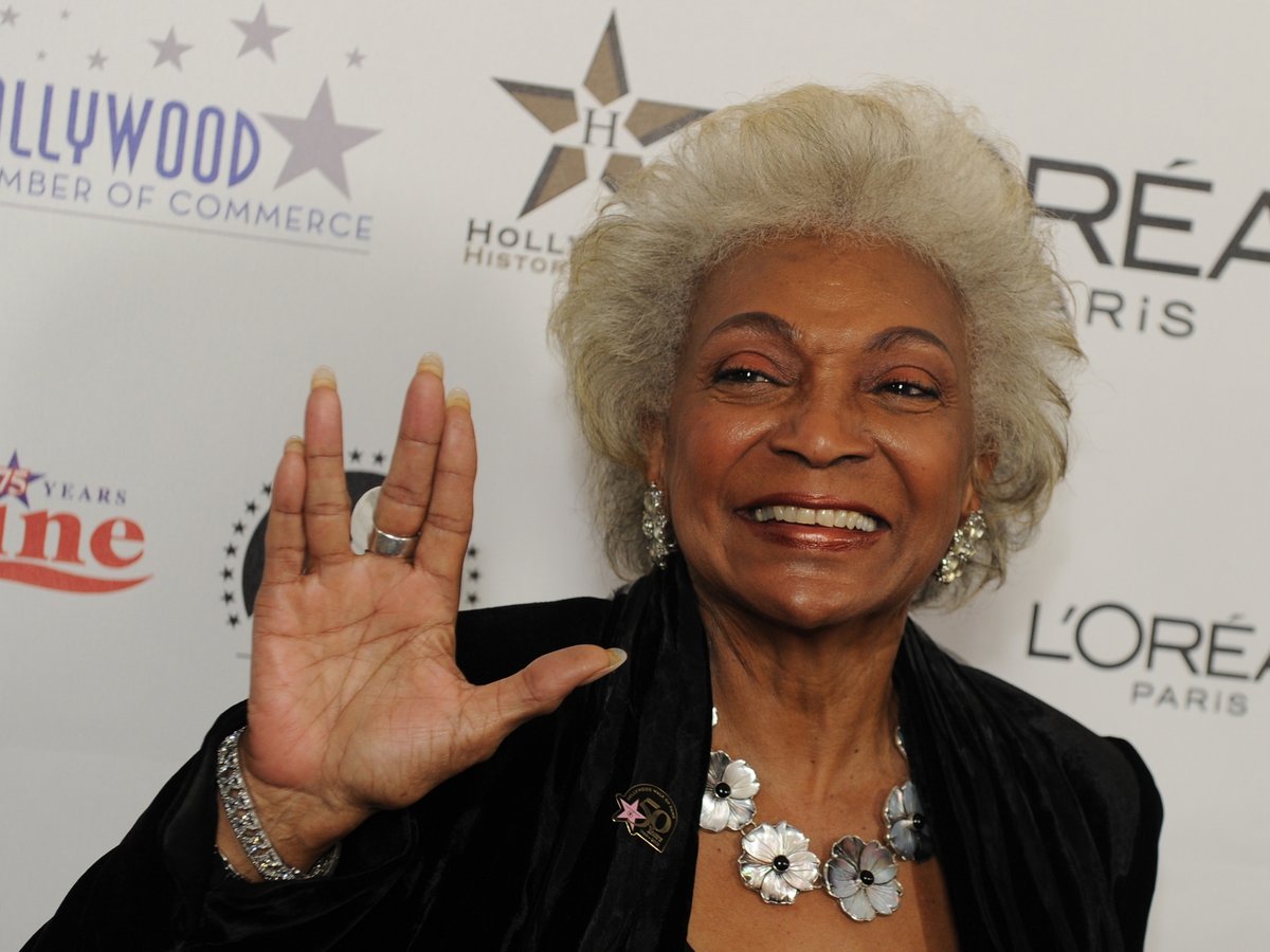TheTrekCentral's tweet photo. Remembering the trailblazing Nichelle Nichols on the first anniversary of her passing. Actress, dancer, singer, advocate, the woman who changed NASA forever and opened the door for so many to follow.

RIP Legend.

28 December, 1932  - July 30, 2022
#StarTrek https://t.co/vVTTSGz6g6