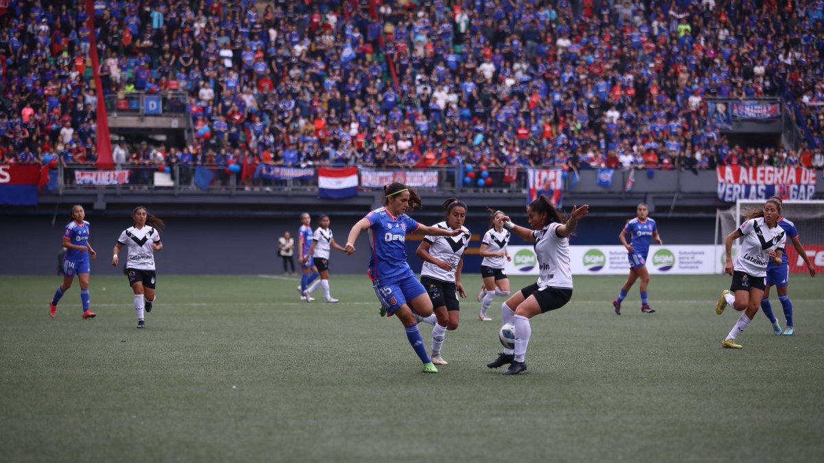 LaVozAzul_'s tweet photo. Comienza el segundo tiempo en el estadio Bicentenario de La Florida: Universidad de Chile 0-0 Santiago Morning.
📸: Cristian Vargas / La voz Azul.
#VamosLaU #LocuraTotal #FutFem #Chile2 🔵🔴🤘🏻 https://t.co/QHvm0BISfy