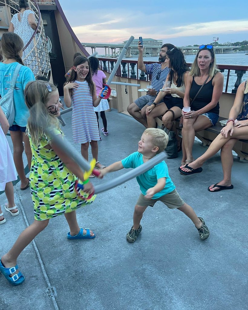 gapeanuts's tweet photo. Friday evening families departed the @BuccaneerDestin Pirate Cruise to sail the high seas looking for treasure. Thanks to @FMCAgUS  for sponsoring this event during the #2023spgc! 🏴‍☠️
#alpeanuts #flpeanuts #gapeanuts #misspeanuts https://t.co/d0RTNZOnVU