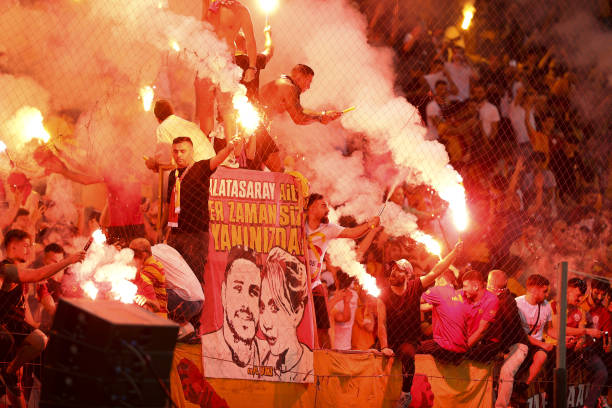 101ULTRAS tweet picture