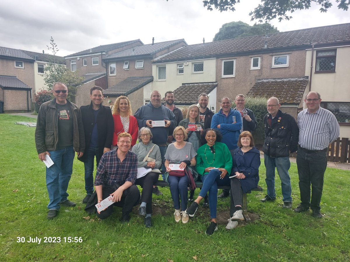 emmaflint18's tweet photo. Great labour campaign group out in Adel today! Really enjoyed listening to residents, some who’ve never voted labour before ready to do so when the general election comes. @AdelWharfLabour @UKLabour https://t.co/r64cWfj9g8