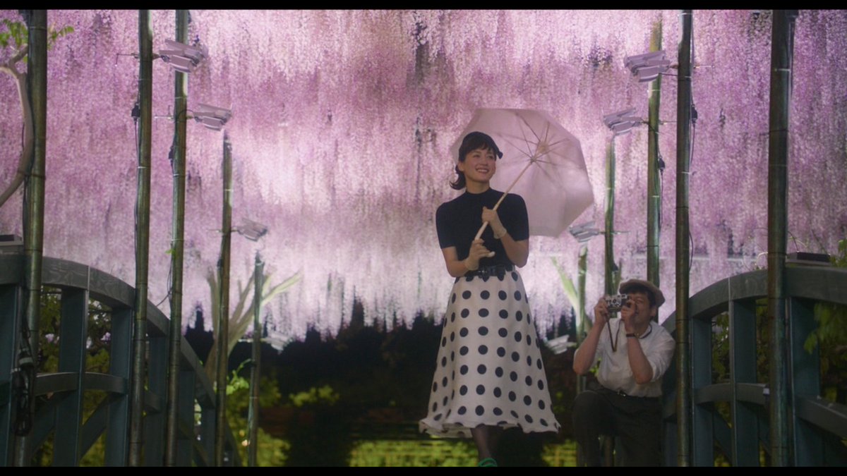 cine_amante's tweet photo. Gratísima sorpresa con #ColorMeTrue, una suerte de 'La rosa púrpura de El Cairo' a la japonesa. Es muy tierna, tiene un dúo casi inmejorable con Haruka Ayase y Kentaro Sakaguchi, su toque jugando con los colores y funciona bien. Un drama romántico con metacine siempre es un sí. https://t.co/GRET57ORvw