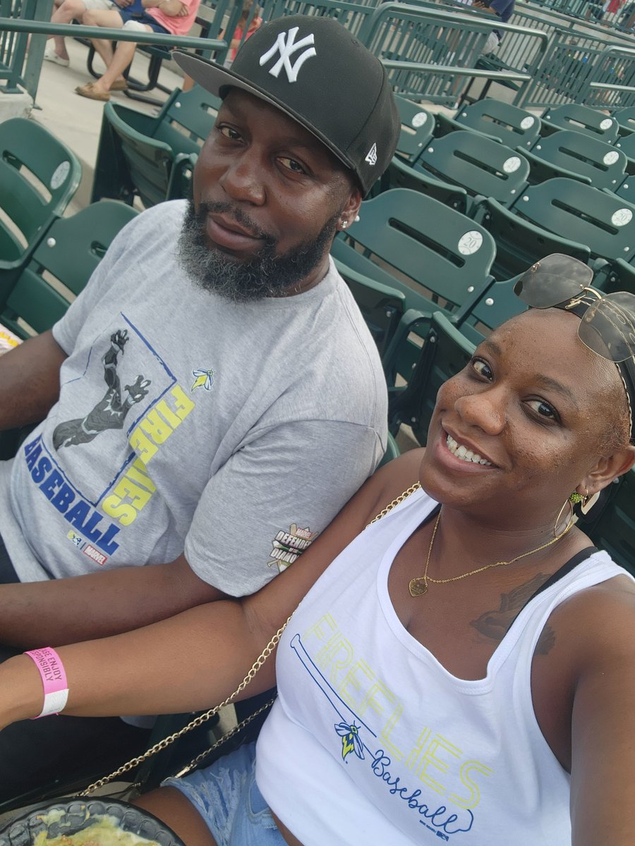 Let's GLOW, Fireflies! Braving the heat 🥵 at Teacher Appreciation Night <a href="/ColaFireflies/">Columbia Fireflies</a> #letsglow