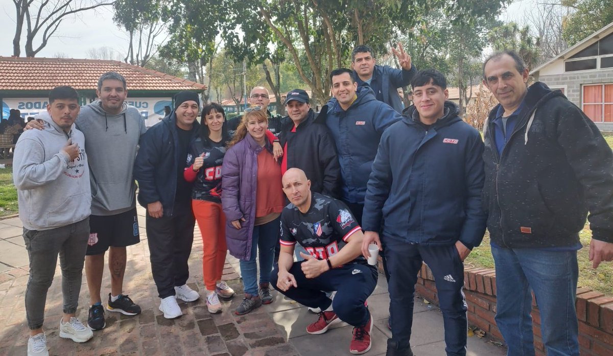 Fútbol ⚽️ en Ezeiza. Los picantes de 85 y La pelota no se mancha.
<a href="/gabyfranch77/">El PELA 85 🌶️</a> <a href="/cocorojas83/">Jose Rojas</a> <a href="/Montesinocarlo1/">Montesino carlos</a> <a href="/VaneRamos1402/">Vanesa Ramos</a> <a href="/carniza25/">ruben romero</a> <a href="/Sebasju158/">Sebasjuarez</a> <a href="/Arturogordill0/">Arturo</a> <a href="/DanielOveja/">Daniel Ovejero</a> <a href="/emanuelpeddrozo/">emanuel pedrozo</a> <a href="/CarlosPerezSEC/">Carlos Pérez</a> <a href="/Enrique53482105/">Enrique Romero</a> <a href="/BifariR/">BifariRacing</a> <a href="/RICARDOMBARBAR/">R .Barbar</a> <a href="/RiichardManuel/">Richardmanuel</a>