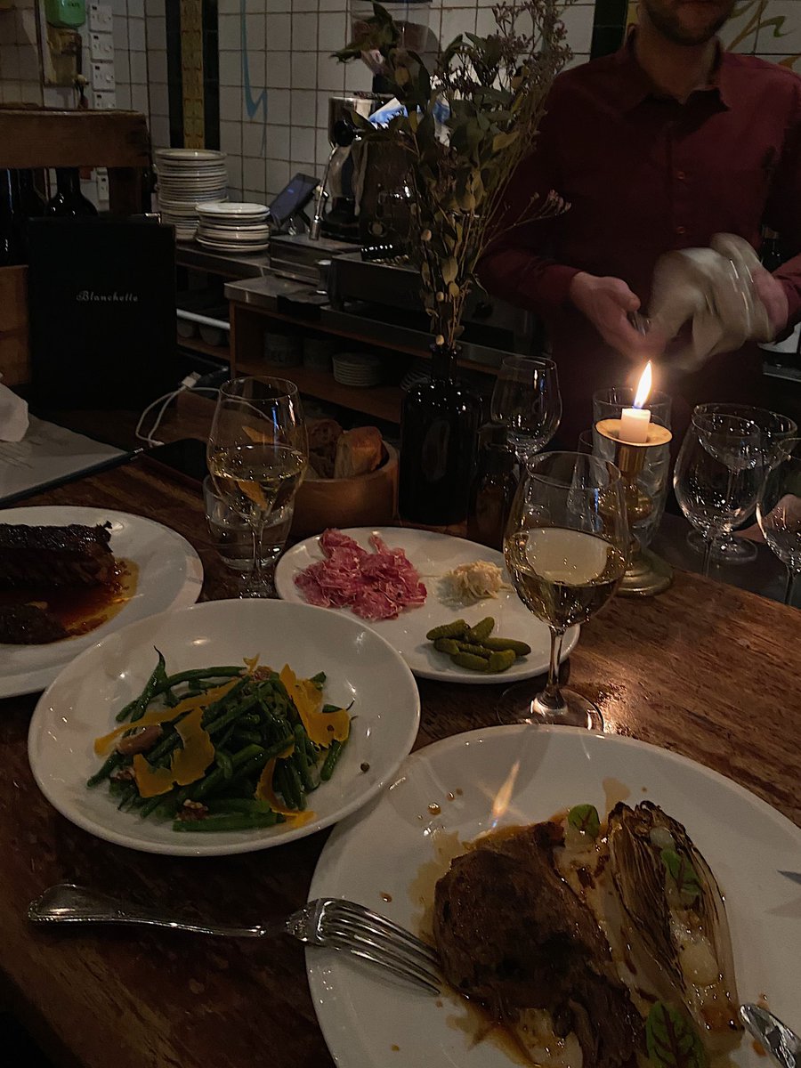 alice_alice982's tweet image. You don&apos;t need a silver fork to eat good food.