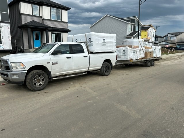 solarahottubs's tweet photo. Busy day for our delivery men!π Have you ever seen our trucks on the road? Let us know in the commentsπ
#Beachcomberyeg #Beachcomberhottubs #hottub #delivery #tub #jacuzzi #truck #love #photography https://t.co/OdsDCohZBv
