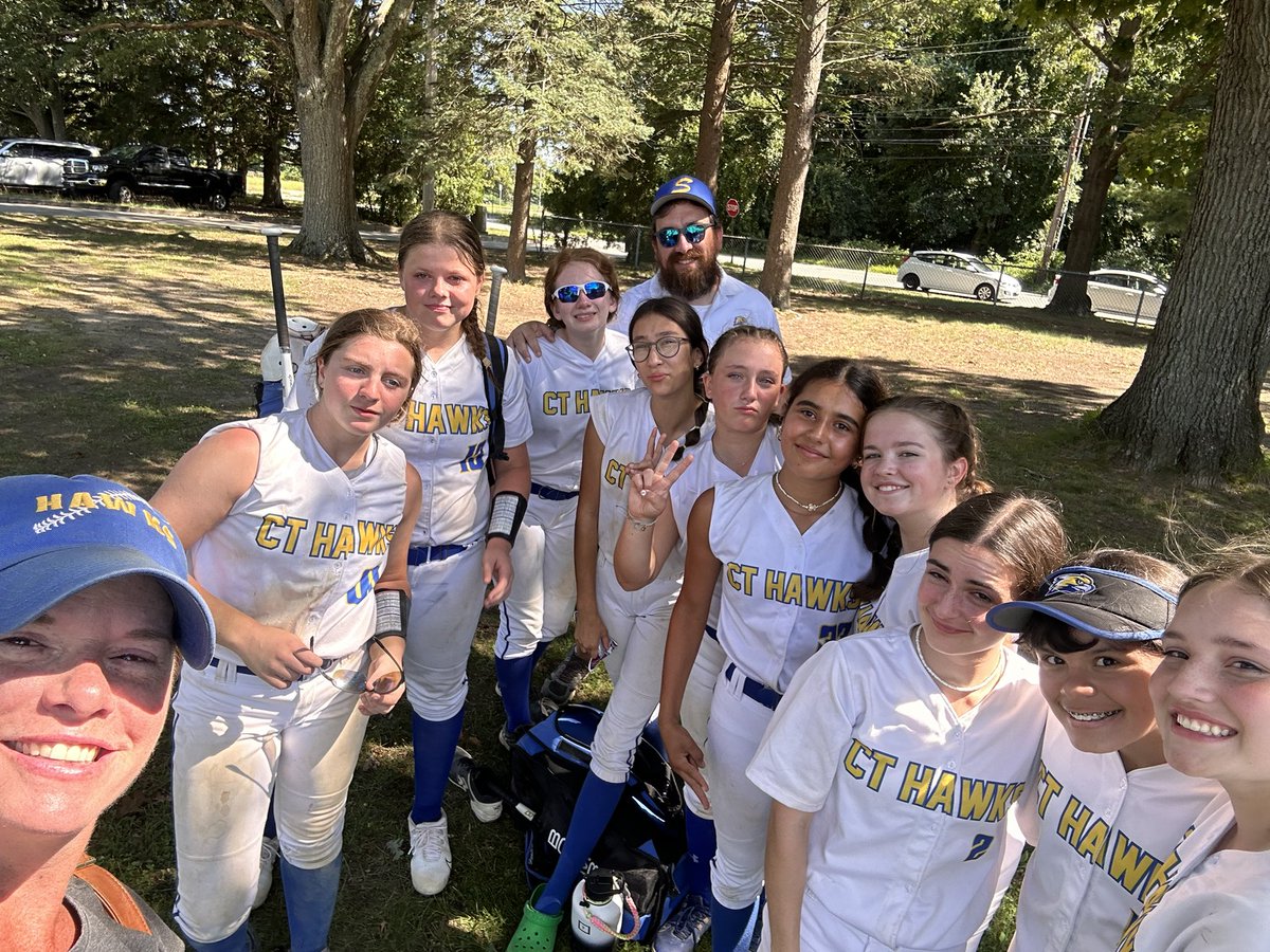 CTHawksSoftball's tweet photo. Lost a hard fought battle in Quarterfinals! What an amazing season with this group of 09s. You’d never know this was their first year in 14U. 37-27-1 and Regional Champs! One heck of a season! 🥎💪🏼😍 https://t.co/fPXnDa0Adm