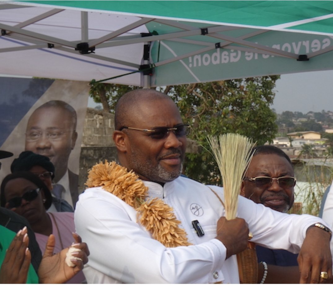 mikejocktane's tweet photo. La Cour Constitutionnelle doit "dire le droit et non faire de la politique. Moi président, je mettrai fin aux pratiques actuelles des responsables de cette institution. Dans le #GabonNouveau que nous désirons construire, il faut mettre fin au clientélisme. "

Dr #MikeJocktane https://t.co/iUG7MaLdav