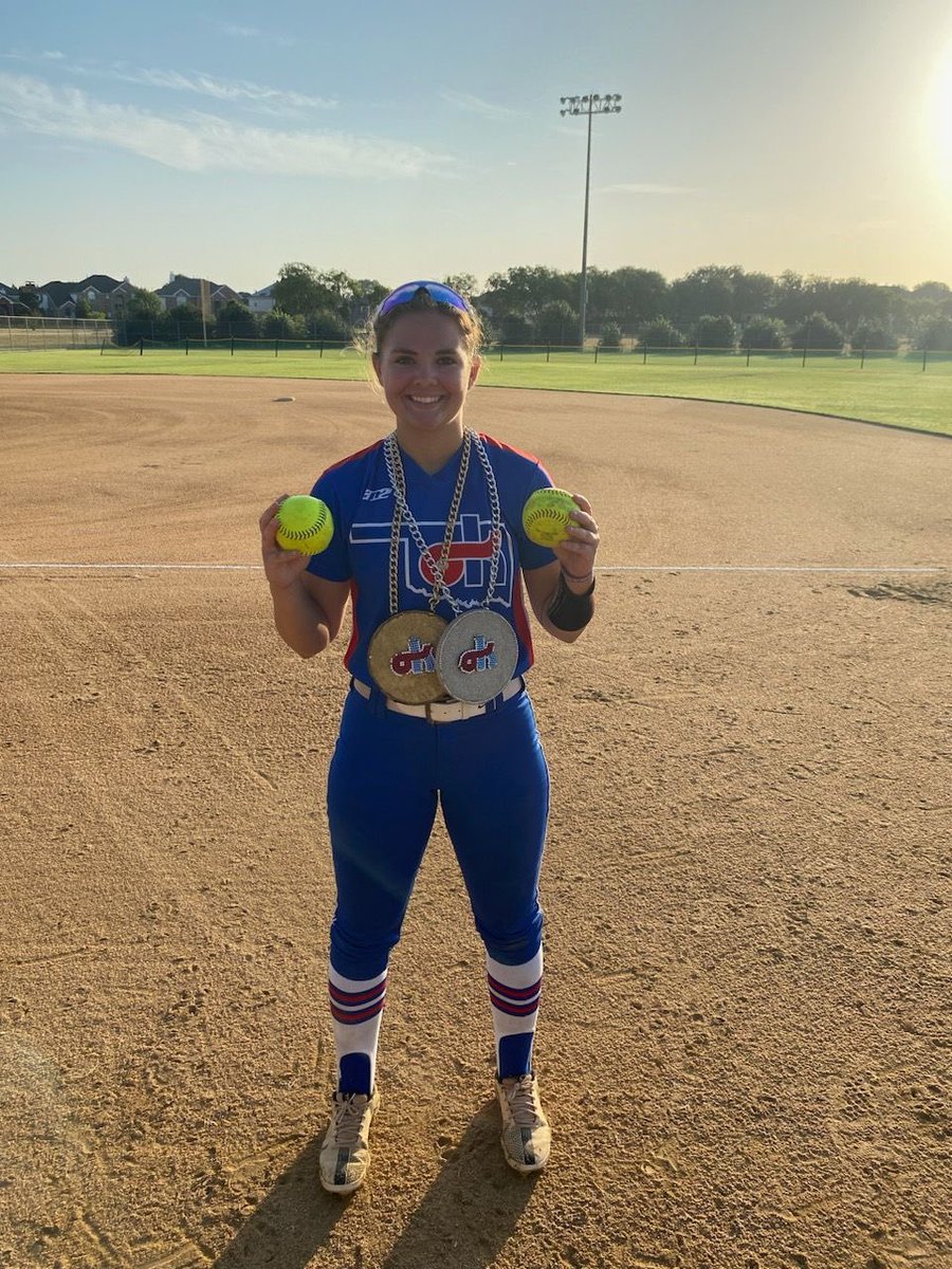 4 bombs at nationals with a grand slam this weekend!  <a href="/ShaleeRodriguez/">Shalee Rodriguez</a> <a href="/EOSC_Softball/">Eastern OK Softball</a> <a href="/Coach_Maples/">Sam Maples, MBA</a> <a href="/SCU_Softball/">SCU Lady Eagles</a>