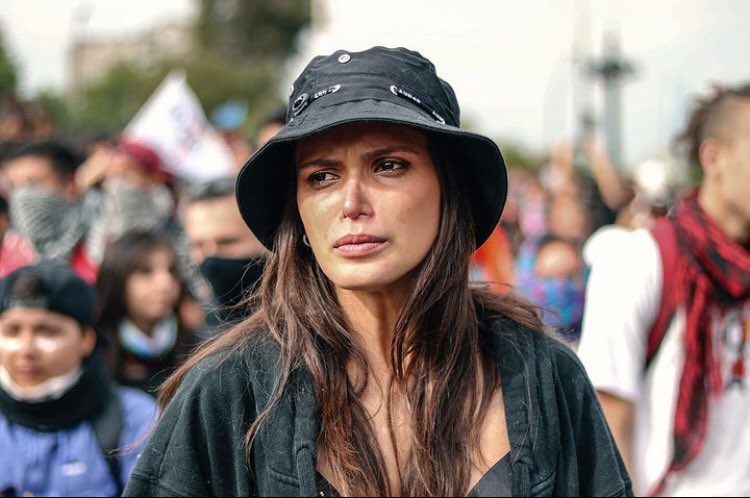 ChileanCrave's tweet photo. New pictures of Coni back in November 4th, 2019 during the Social Outburst

📸: @LuisLobosR https://t.co/t6wzGF6upw
