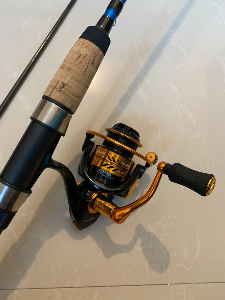 VeraaaYang's tweet image. Shimano rods 2.4 metres long rods wheels are original Japanese, rods are Japanese Shimano, wheels brand Dawa, model 3000, the workmanship are very delicate details, the rod toughness,...
#Seafishin
#Fishinggear
#Fishfarming
#Seaside
#Speedboatfishing
#Fishingtournaments
#fishing