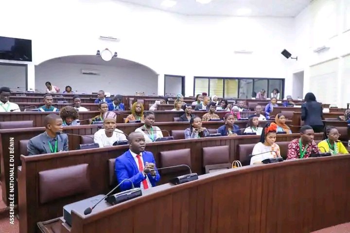 Parlement des Jeunes du Bénin tweet media