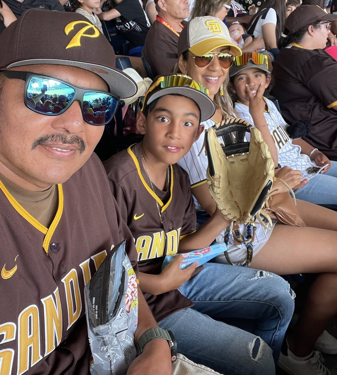paydroh74's tweet photo. #BringTheGold https://t.co/n7gdVugjEn