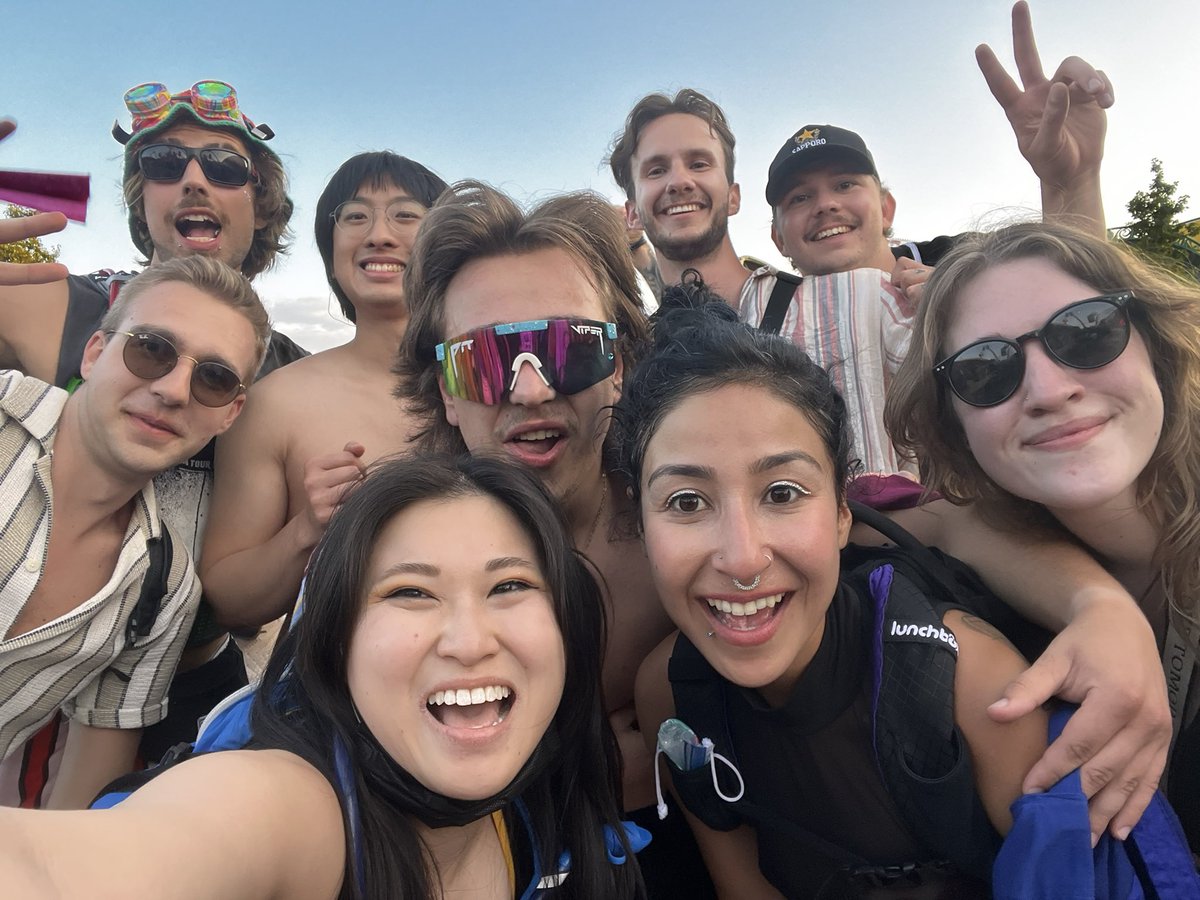 mushiFox's tweet photo. One of my fav memories fr #Tomorrowland2023

Tbh no idea who any1 else in the pic is but we had the best time headbanging to SVDDEN DEATH at W1. There’s like 4 separate groups coming together here vibing to sick drops

Thanks @Tomorrowland for this amazing memory❤️🥹#Tomorrowland https://t.co/eXCcLbitGI