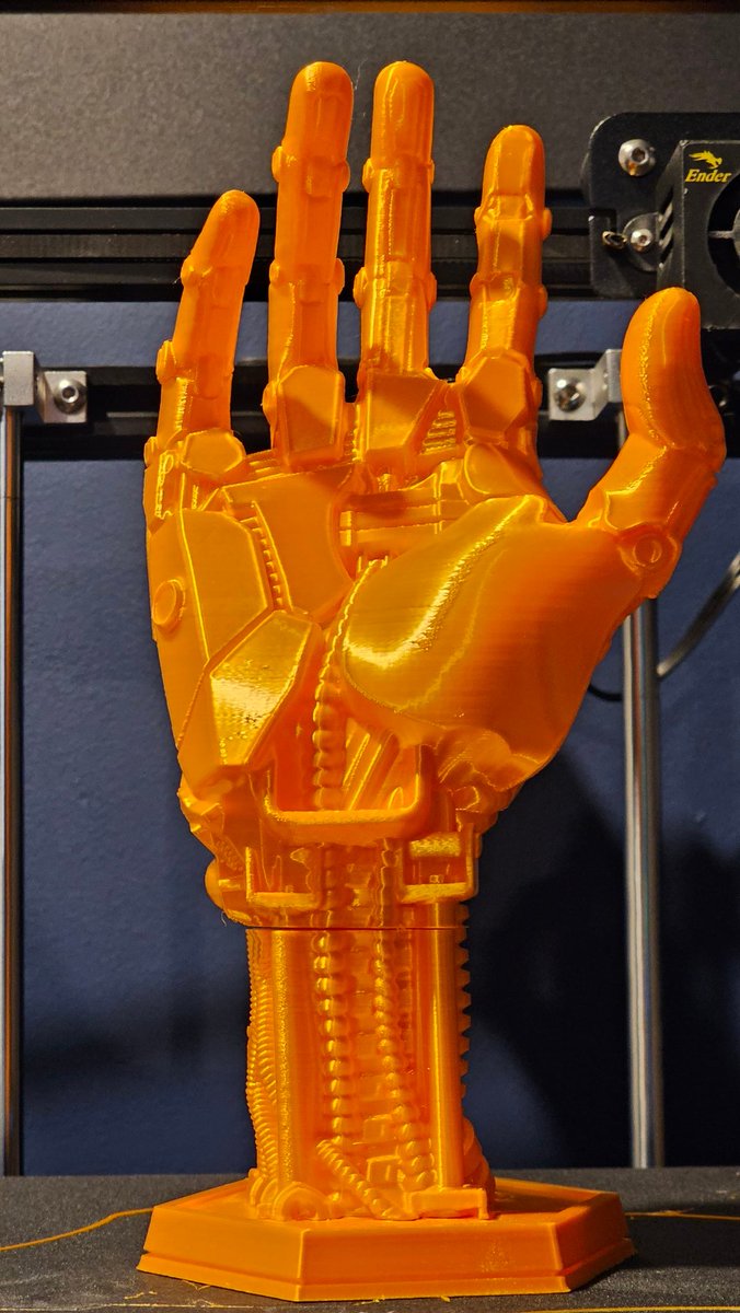 sirtoks21's tweet image. When I start printing, I don't stop.  I'm hoping to sell a few of these controller holders if there is enough interest!  Hit me up. #unleashedprinting #DaBeast #3dprinting #gamer #controllerholder #goldrobothand #streamers #girldad