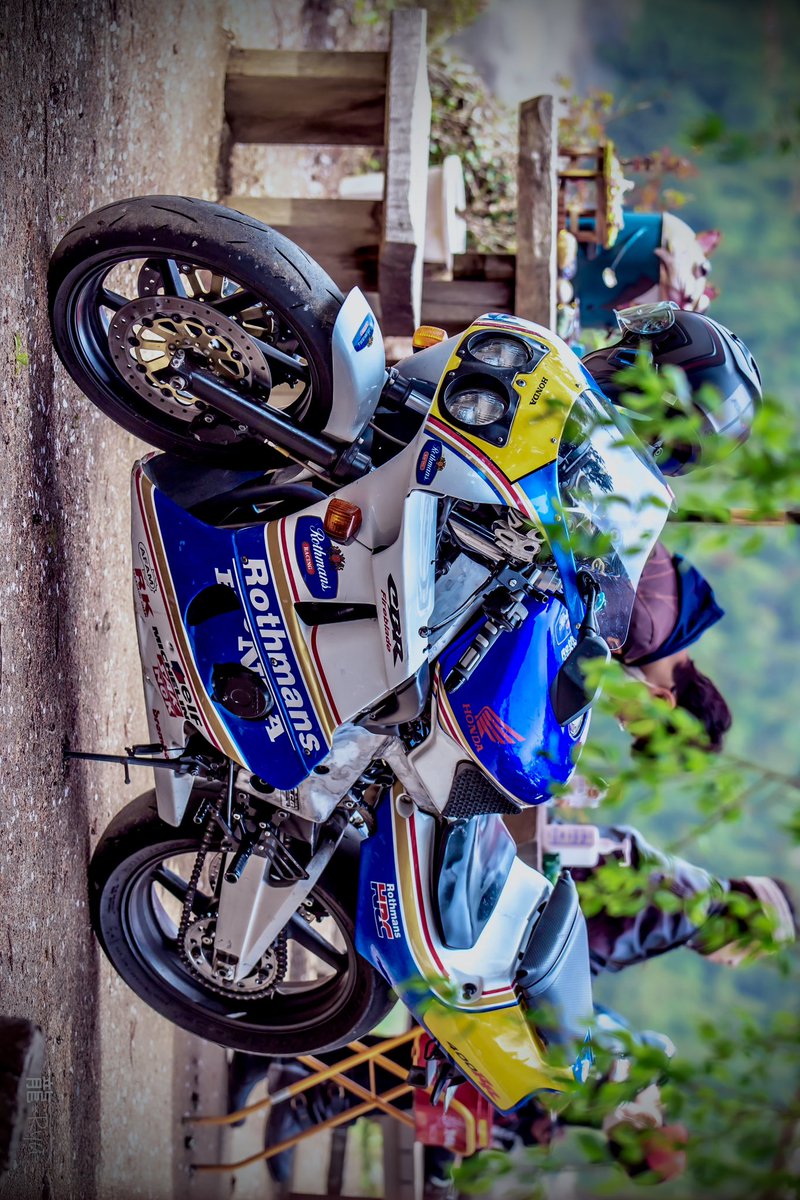 cbr400rr7's tweet photo. https://t.co/RC2GfndOjw