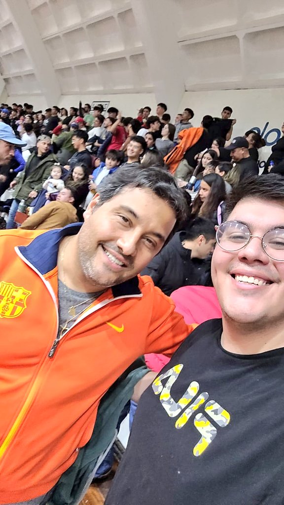prensa_gabriel's tweet photo. #Futsal en #Zapala #SoyMaty @CarlinKoopmann #DanielLLorenti @OmarGutierrezOk #DonBosco #Union https://t.co/6TSqJ2XrTF